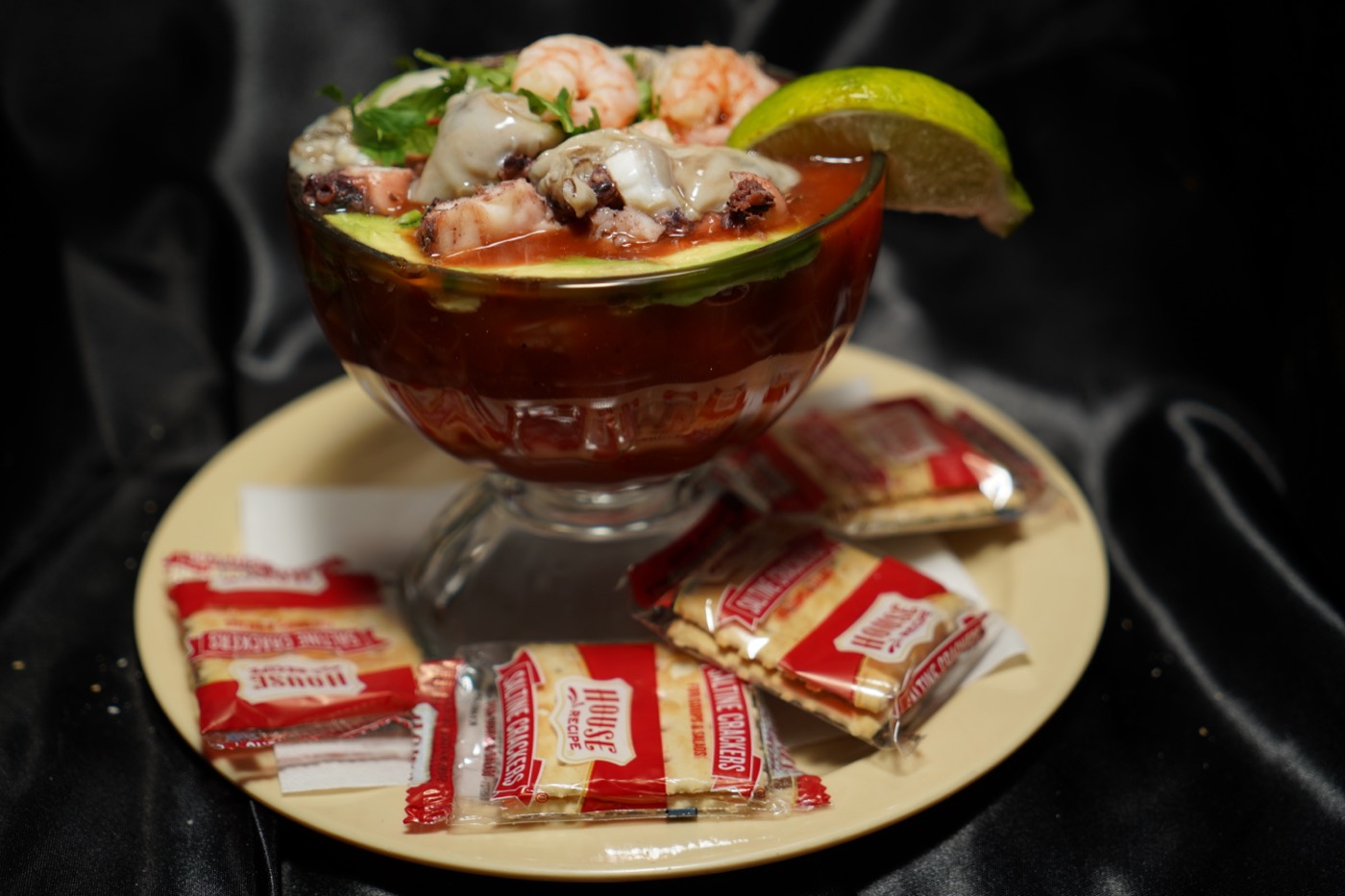 Campechana seafood cocktail with crackers